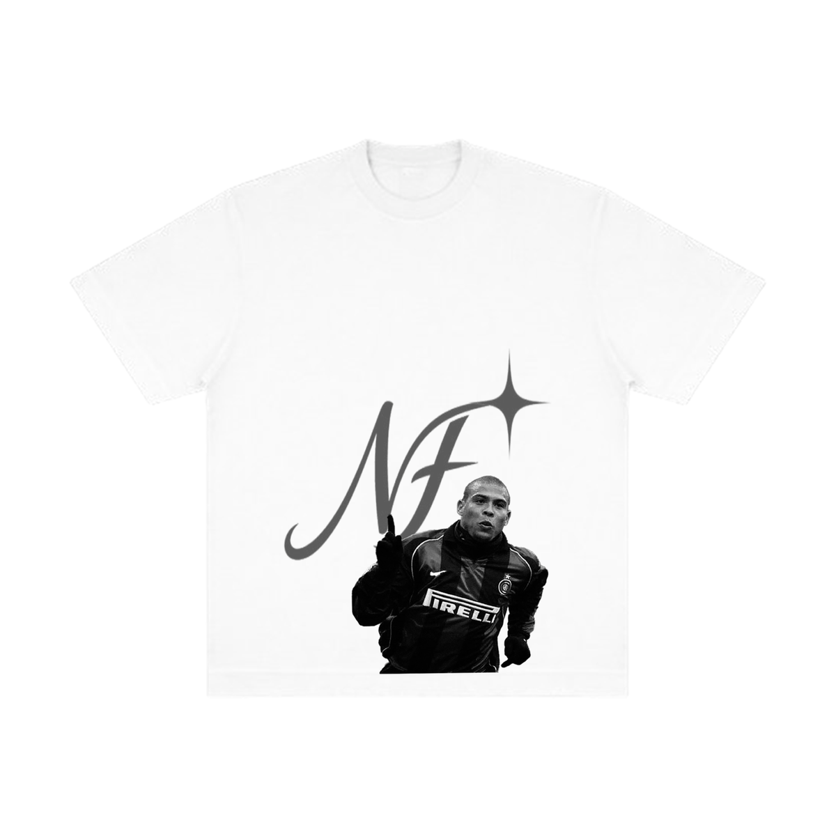 Camiseta "Ronaldo Inter" - Oversized Branca